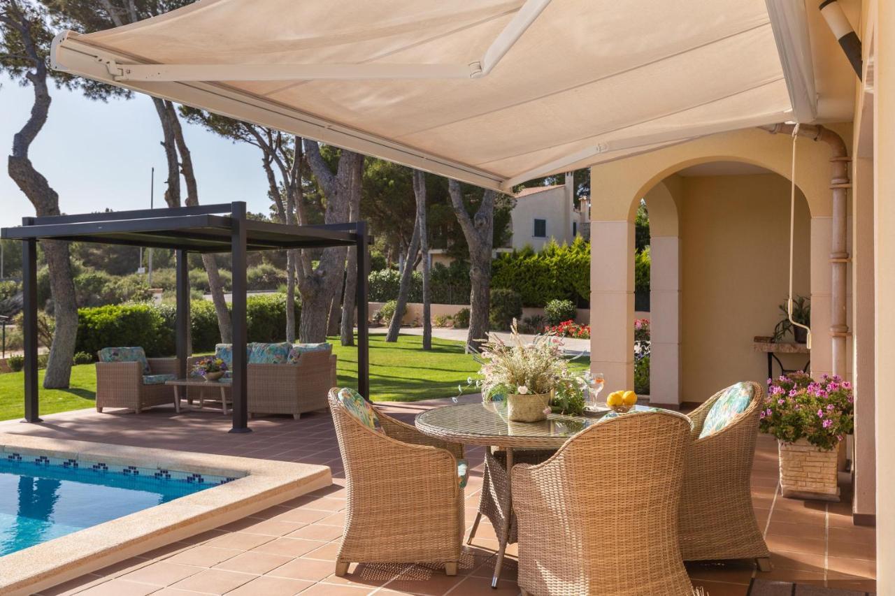 Luxurious Villa Sol De Mallorca Exterior photo