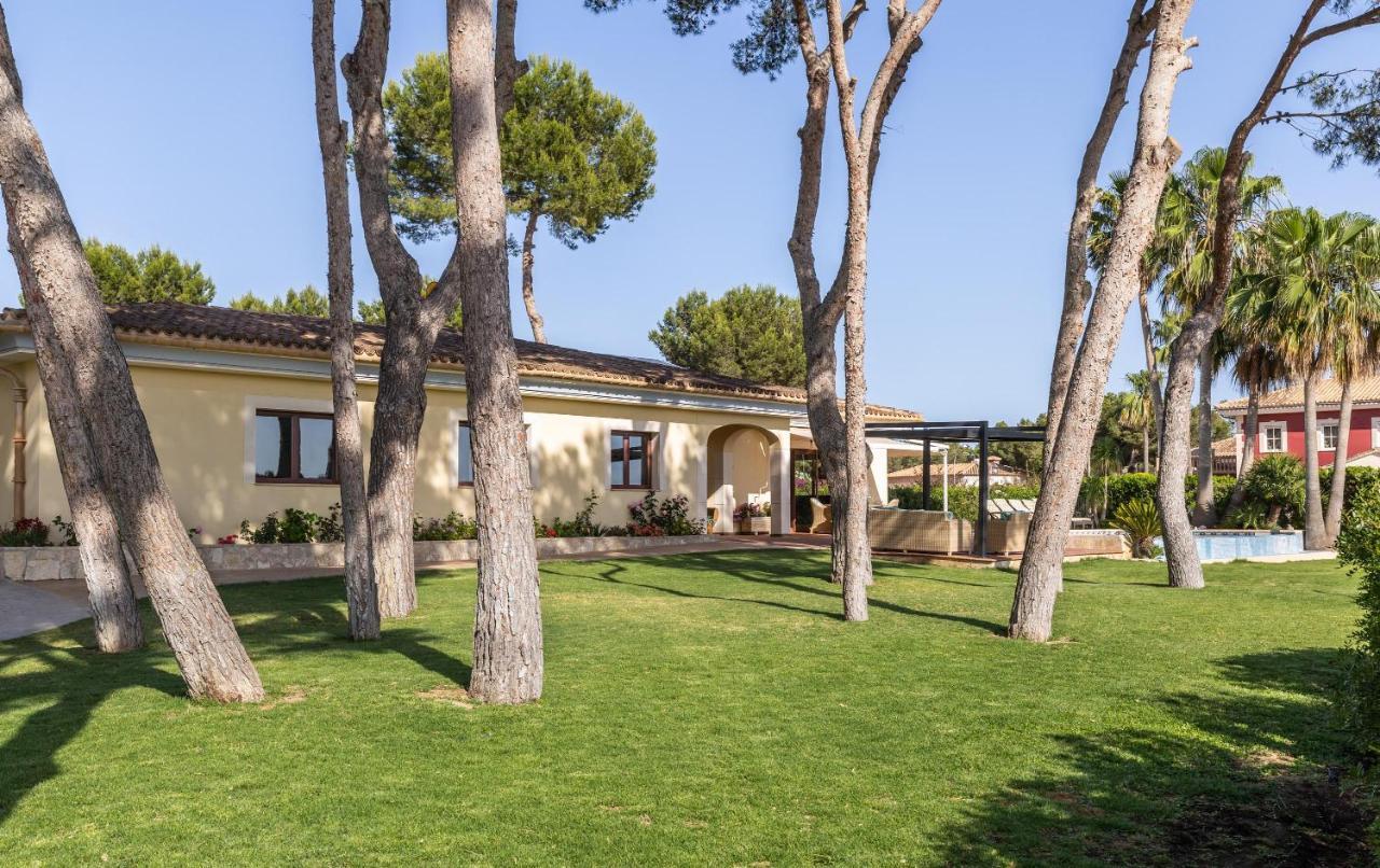 Luxurious Villa Sol De Mallorca Exterior photo