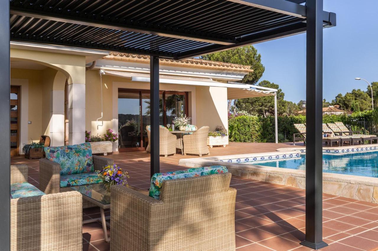 Luxurious Villa Sol De Mallorca Exterior photo